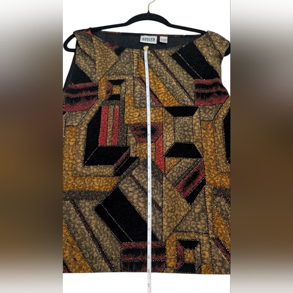 Geometric Sleeveless Top - Picture 5 of 6
